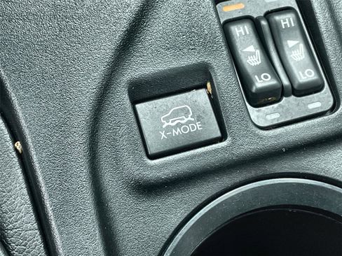 Used 2021 Subaru Crosstrek 2.0i Premium w/ Moonroof Package image 25