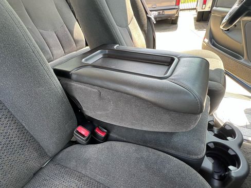 Used 2003 Chevrolet Silverado 1500 LS RWD image 38