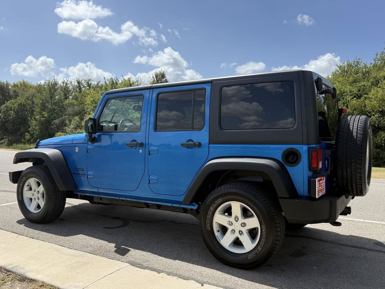 Used 2016 Jeep Wrangler Unlimited Sport w/ Quick Order Package 24S AWD/4WD image 7