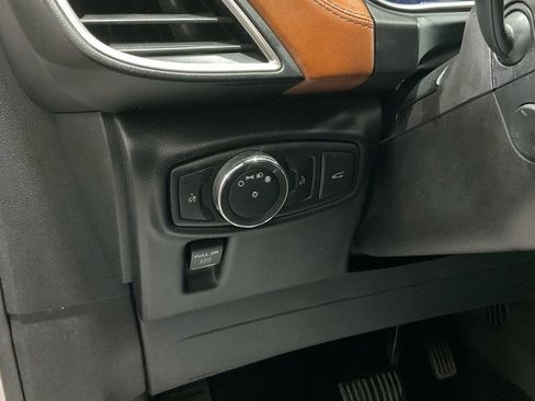 Used 2017 Lincoln MKX Black Label w/ Driver Assistance Package image 8