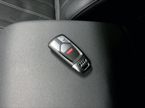 Used 2023 Audi Q5 2.0T Premium Plus w/ Premium Plus Package image 13