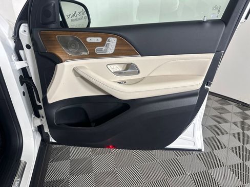 Certified 2024 Mercedes-Benz GLS 450 4MATIC image 15