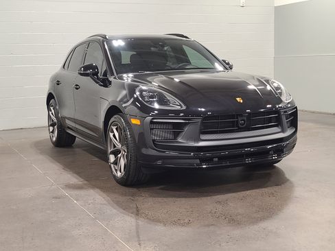 New 2026 Porsche Macan GTS image 7