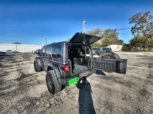 Used 2020 Jeep Wrangler Unlimited Rubicon image 25