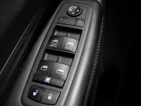 Used 2022 Dodge Durango GT image 13