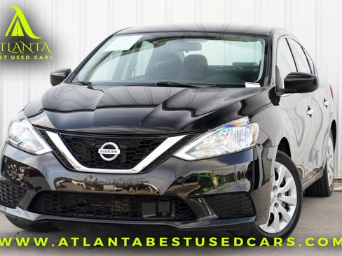 Used 2018 Nissan Sentra S image 1