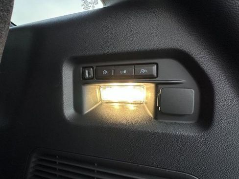 New 2026 Ford Explorer ST image 31