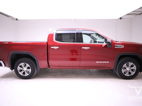 Used 2022 GMC Sierra 1500 SLT w/ X31 Off-Road Package image 6