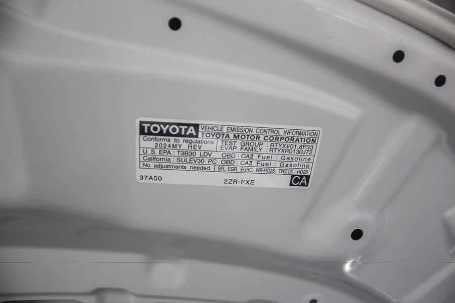 Used 2024 Toyota Corolla LE FWD image 30