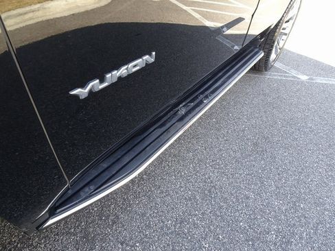 Used 2019 GMC Yukon SLT image 41