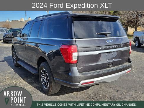 Used 2024 Ford Expedition XLT image 9