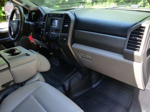 Used 2020 Ford F250 XL w/ Power Equipment Group AWD/4WD image 38