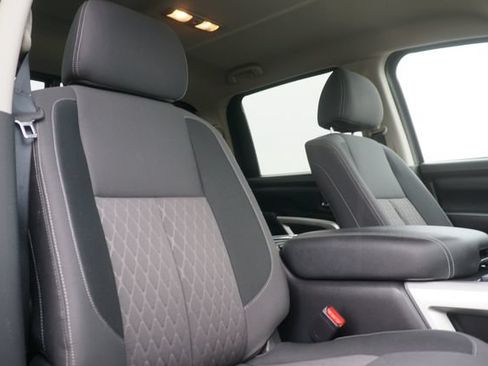 Certified 2024 Nissan Titan SV w/ SV Convenience Package AWD/4WD image 44