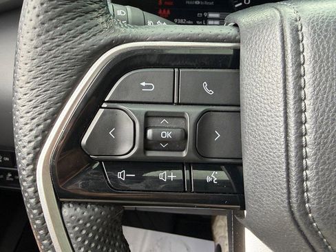 Used 2025 Toyota Tundra Platinum AWD/4WD image 21