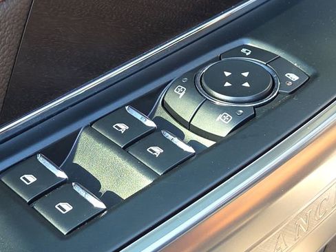 New 2025 Ford F150 King Ranch w/ FX4 Off-Road Package image 19