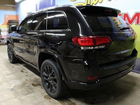 Used 2020 Jeep Grand Cherokee Altitude image 7