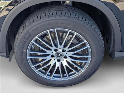 New 2026 Mercedes-Benz GLC 300 GLC 300 image 9