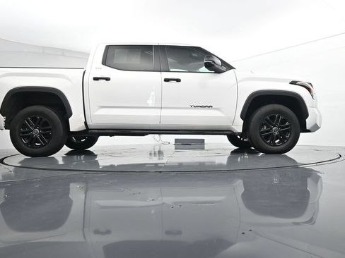 Used 2024 Toyota Tundra SR5 w/ SR5 Convenience Package AWD/4WD image 39