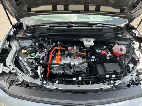 Used 2025 Chevrolet Equinox EV LT FWD image 33