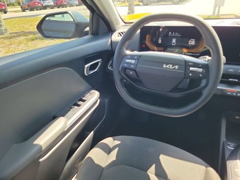 Used 2025 Kia K4 FWD image 13