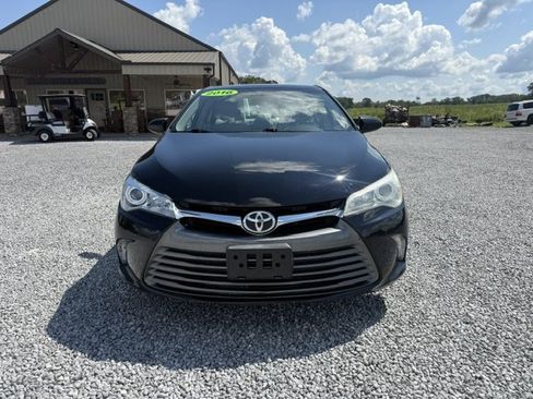 Used 2016 Toyota Camry LE FWD image 6