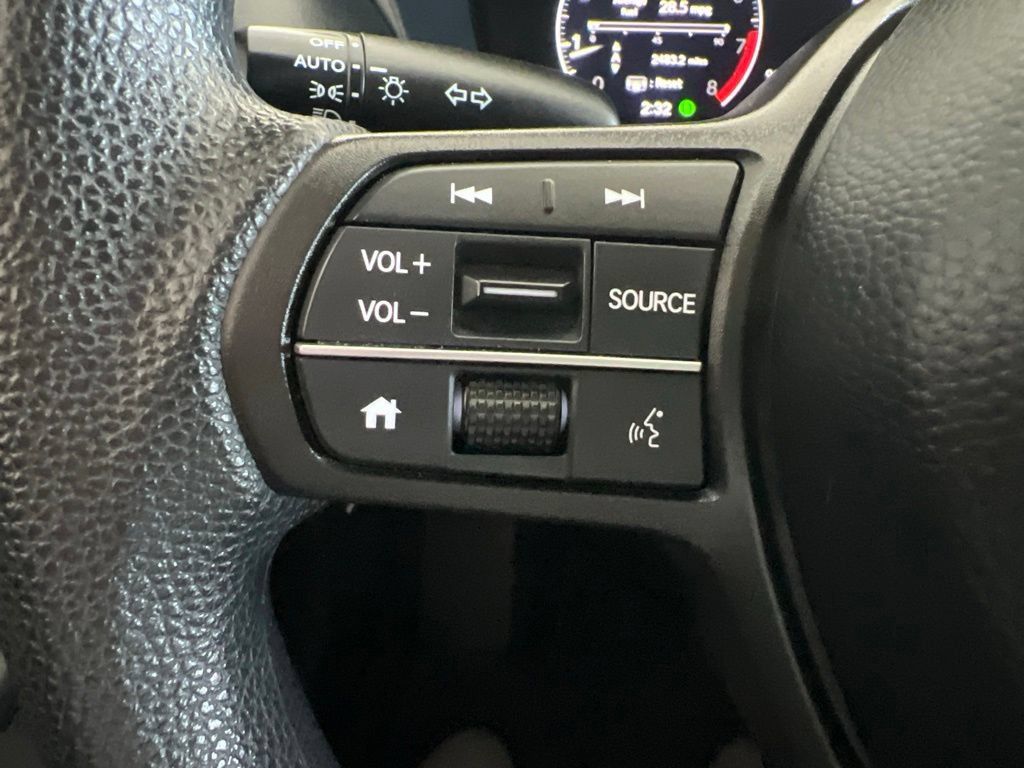 Used 2025 Honda HR-V LX image 42