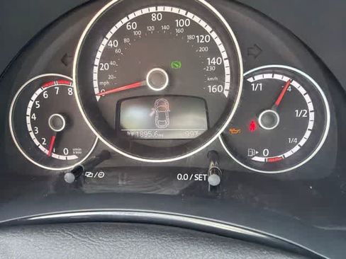 Used 2015 Volkswagen Beetle 1.8T FWD image 29