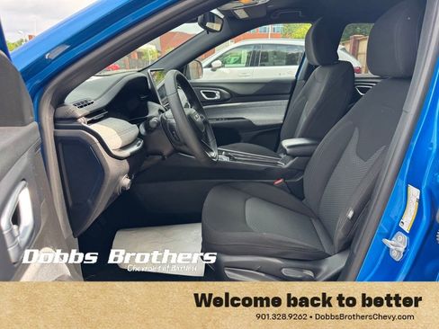 Used 2023 Jeep Compass Sport AWD/4WD image 12
