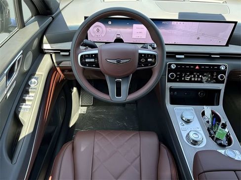 Used 2025 Genesis GV80 3.5T Prestige AWD/4WD image 10