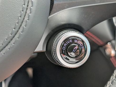 Used 2024 Maserati Grecale Trofeo image 30