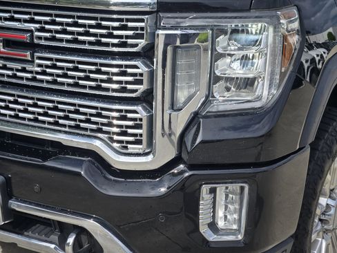 Used 2020 GMC Sierra 2500 Denali w/ Denali Ultimate Package AWD/4WD image 11