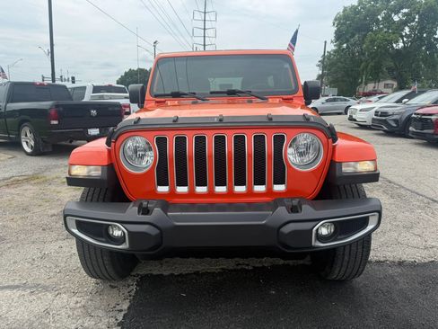 Used 2018 Jeep Wrangler Unlimited Sahara AWD/4WD image 9