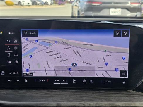 Used 2025 Audi Q5 Premium w/ Convenience Package image 6