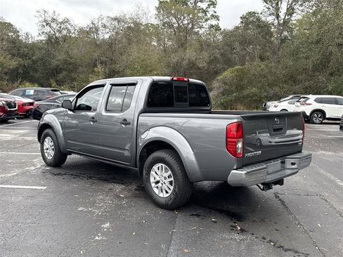 Certified 2019 Nissan Frontier SV image 11