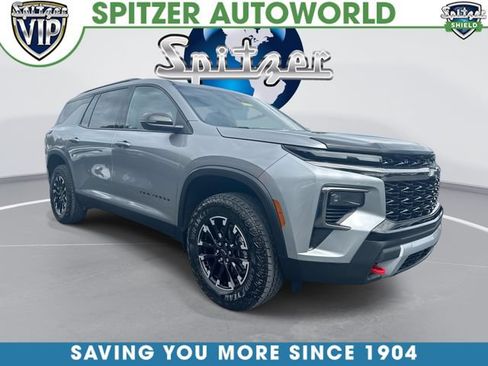 Certified 2025 Chevrolet Traverse Z71 w/ Driver Confidence Package AWD/4WD image 1