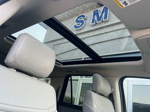 New 2025 Ford Expedition Max Active AWD/4WD image 16