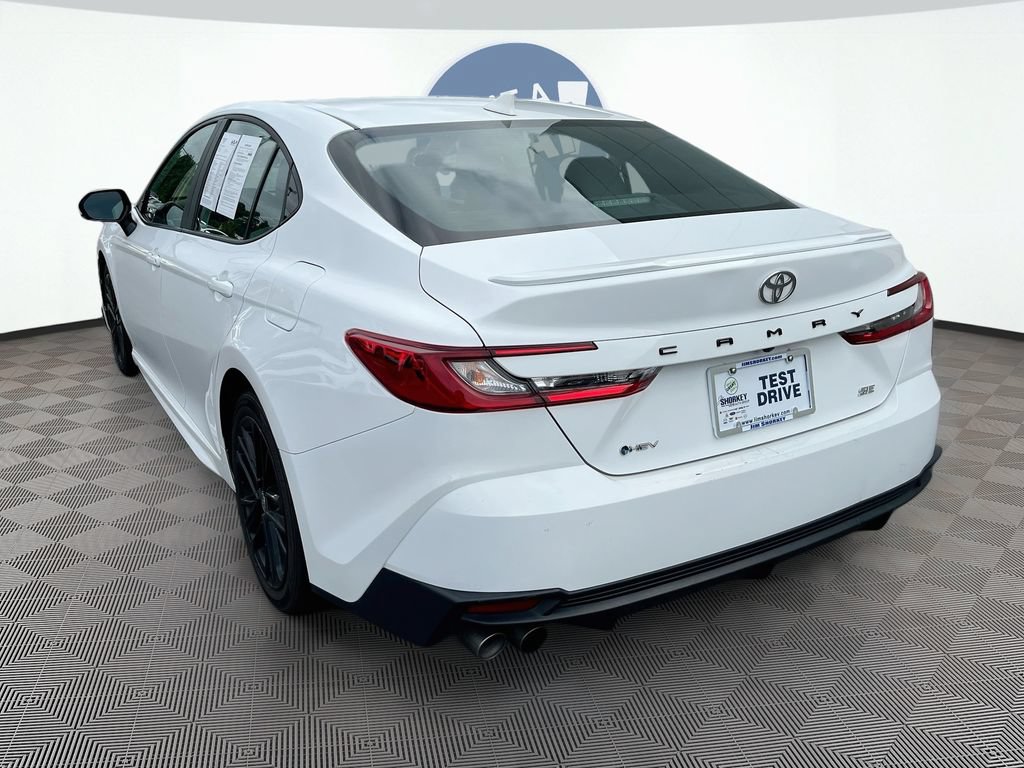 Used 2025 Toyota Camry SE FWD image 8