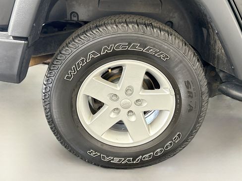 Used 2017 Jeep Wrangler Unlimited Sport w/ Quick Order Package 24S image 31