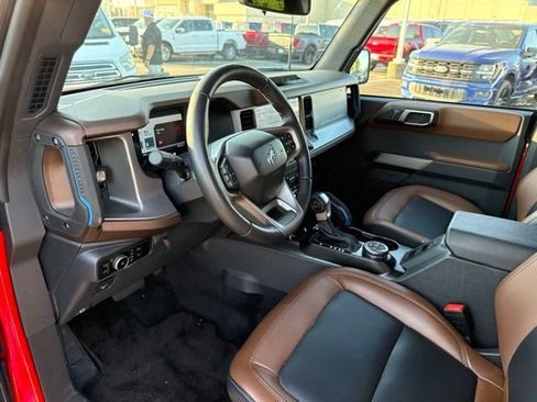 Used 2023 Ford Bronco Outer Banks AWD/4WD image 10
