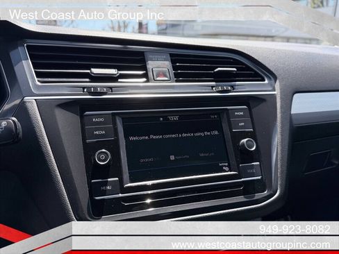 Used 2022 Volkswagen Tiguan S image 17