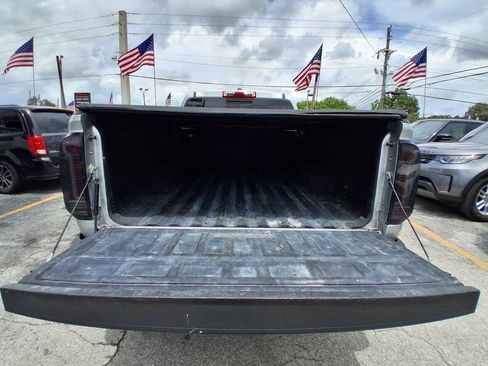 Used 2016 GMC Canyon SLT w/ Driver Alert Package RWD image 25