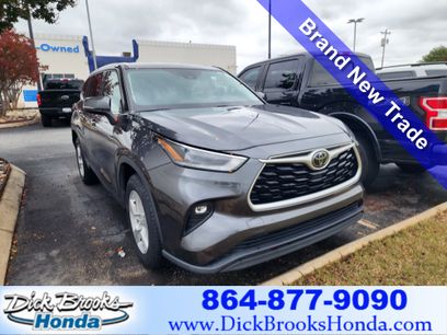 Used 2021 Toyota Highlander LE