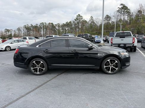 Used 2015 Ford Taurus SEL w/ Equipment Group 201A image 9