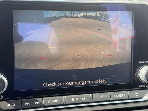 Used 2025 Nissan Altima 2.5 SV FWD image 16
