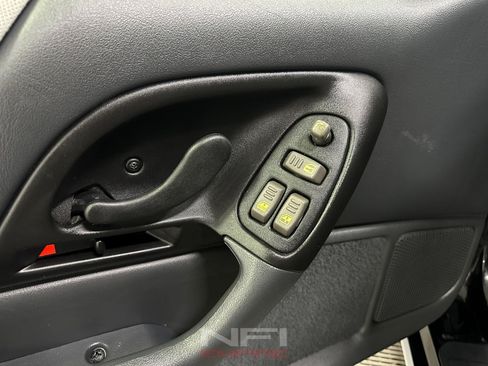 Used 1993 Chevrolet Camaro Z28 RWD image 34