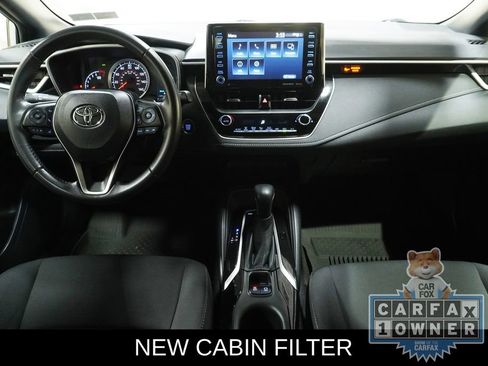 Used 2021 Toyota Corolla SE w/ SE Preferred Package image 3