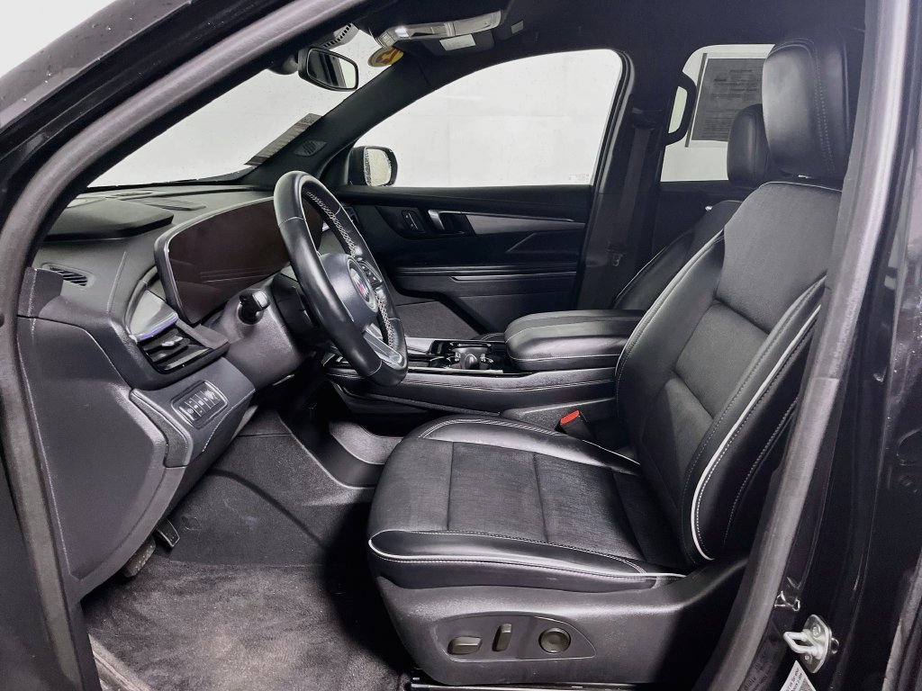 Used 2025 Buick Enclave Preferred FWD image 11