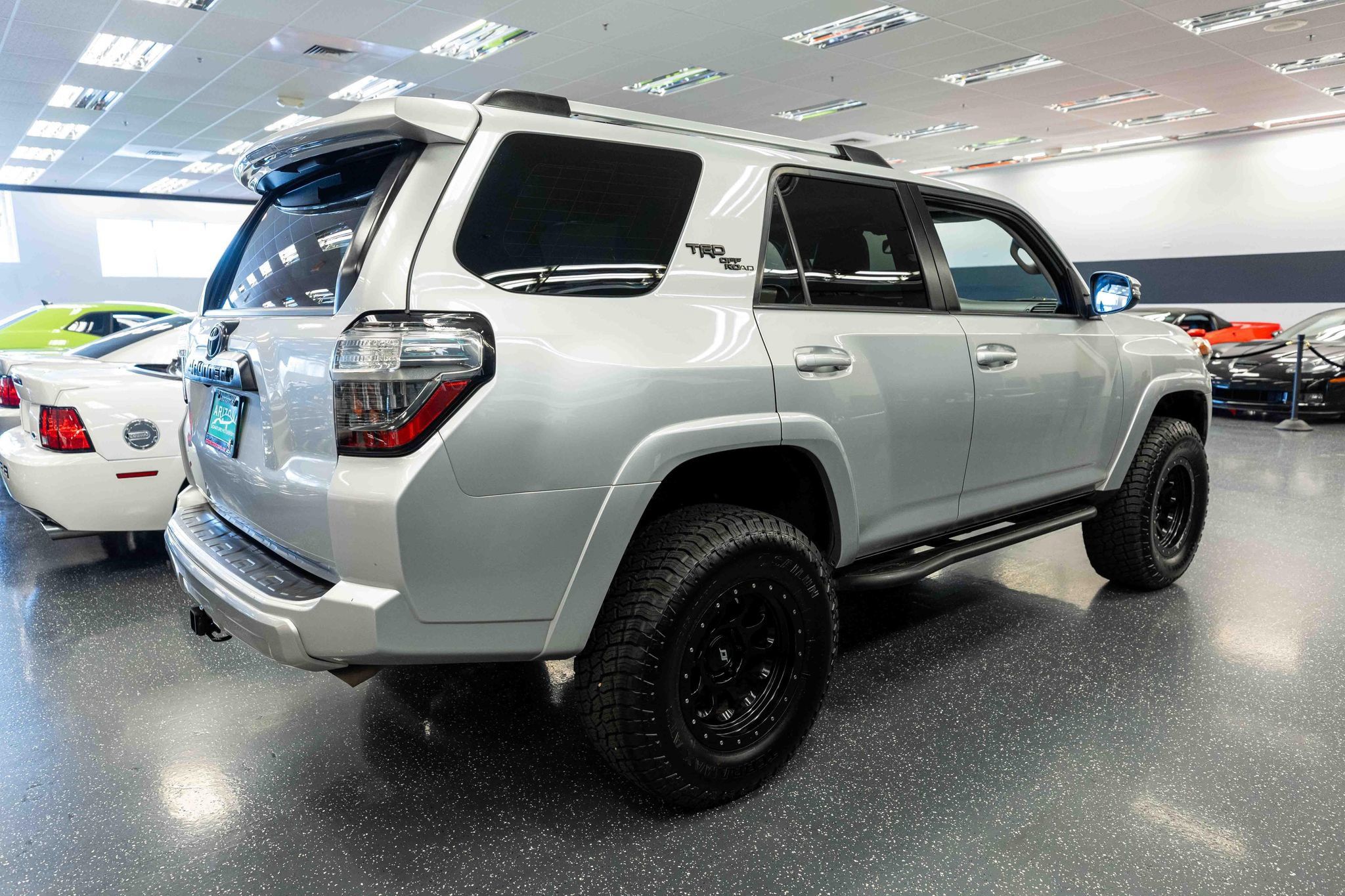 Used 2017 Toyota 4Runner TRD Off-Road Premium AWD/4WD image 5