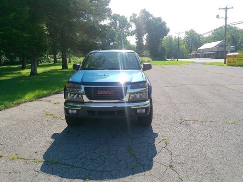 Used 2005 GMC Canyon SLE w/ Safe And Sound Package AWD/4WD image 4