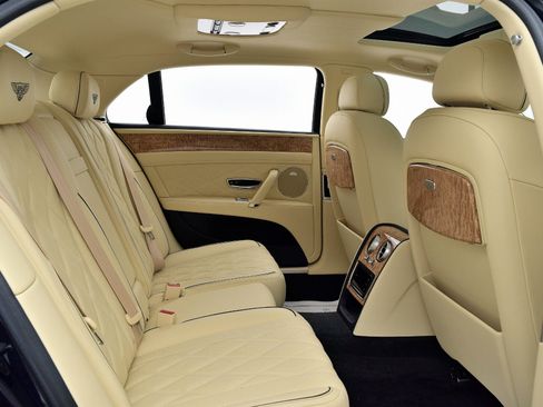 Used 2015 Bentley Flying Spur V8 AWD/4WD image 28